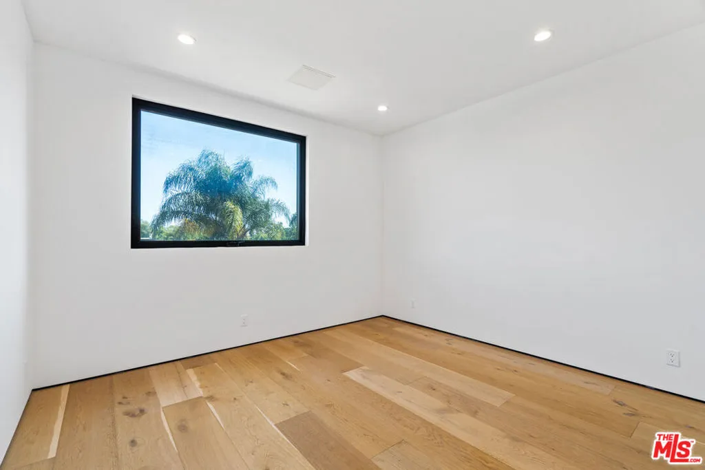 3601 Mclaughlin Ave, Los Angeles, California 90066 home-pic-9